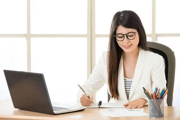 还在苦苦寻找熟练焊工吗？不妨了解我们的薪资待遇及福利！